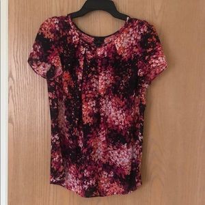 Like New Women’s Short Sleeve Blouse